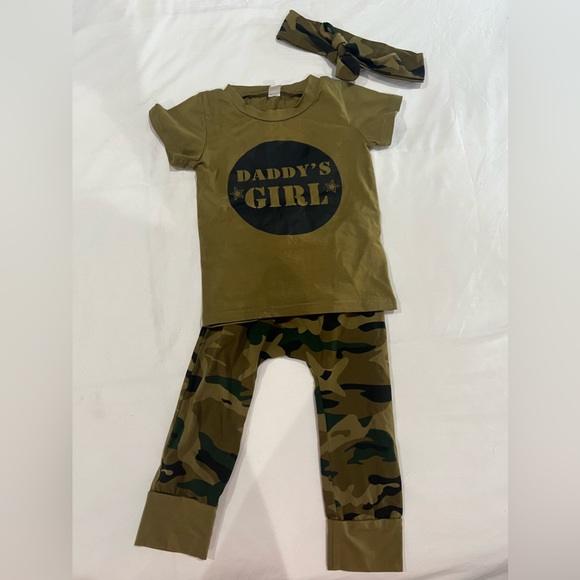 Camo outfit - Picture 1 of 3